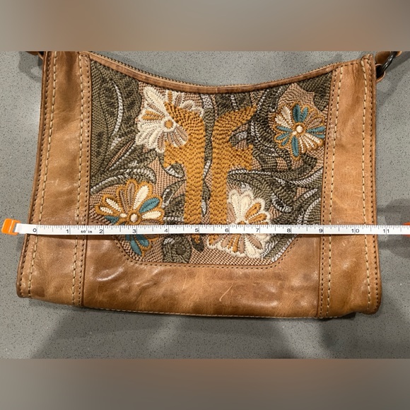 Frye Melissa Distressed Embroidered Floral Leather Shoulder Bag Tote Boho - Picture 11 of 12
